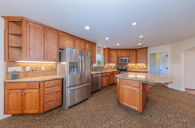 $919,000 | 33099 Road 800, Raymond, CA 93653