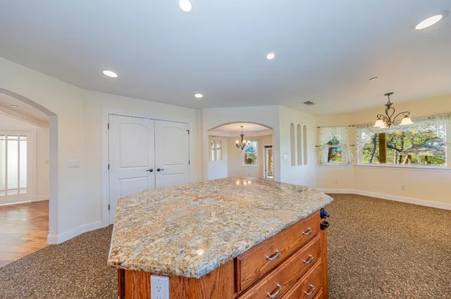 $919,000 | 33099 Road 800, Raymond, CA 93653