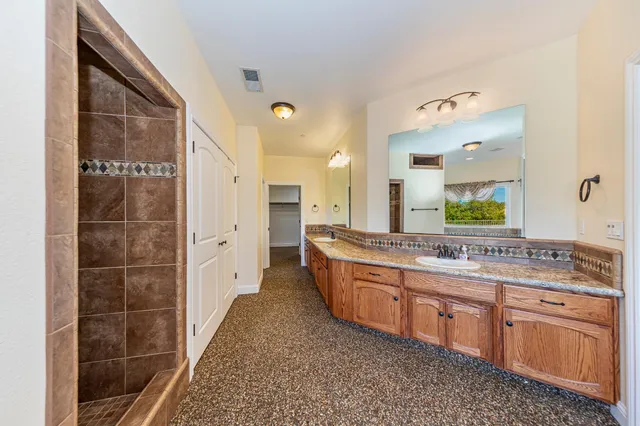 $919,000 | 33099 Road 800, Raymond, CA 93653