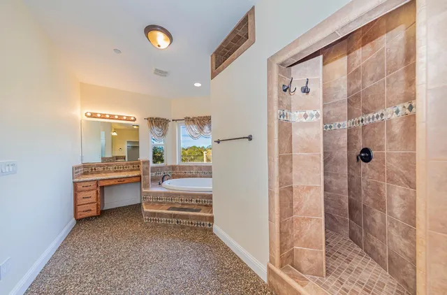 $919,000 | 33099 Road 800, Raymond, CA 93653