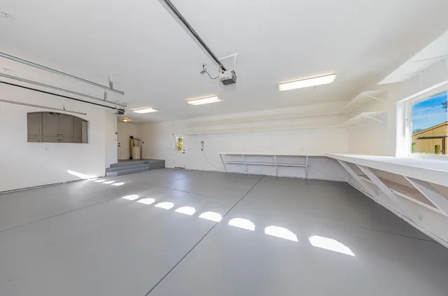 $919,000 | 33099 Road 800, Raymond, CA 93653