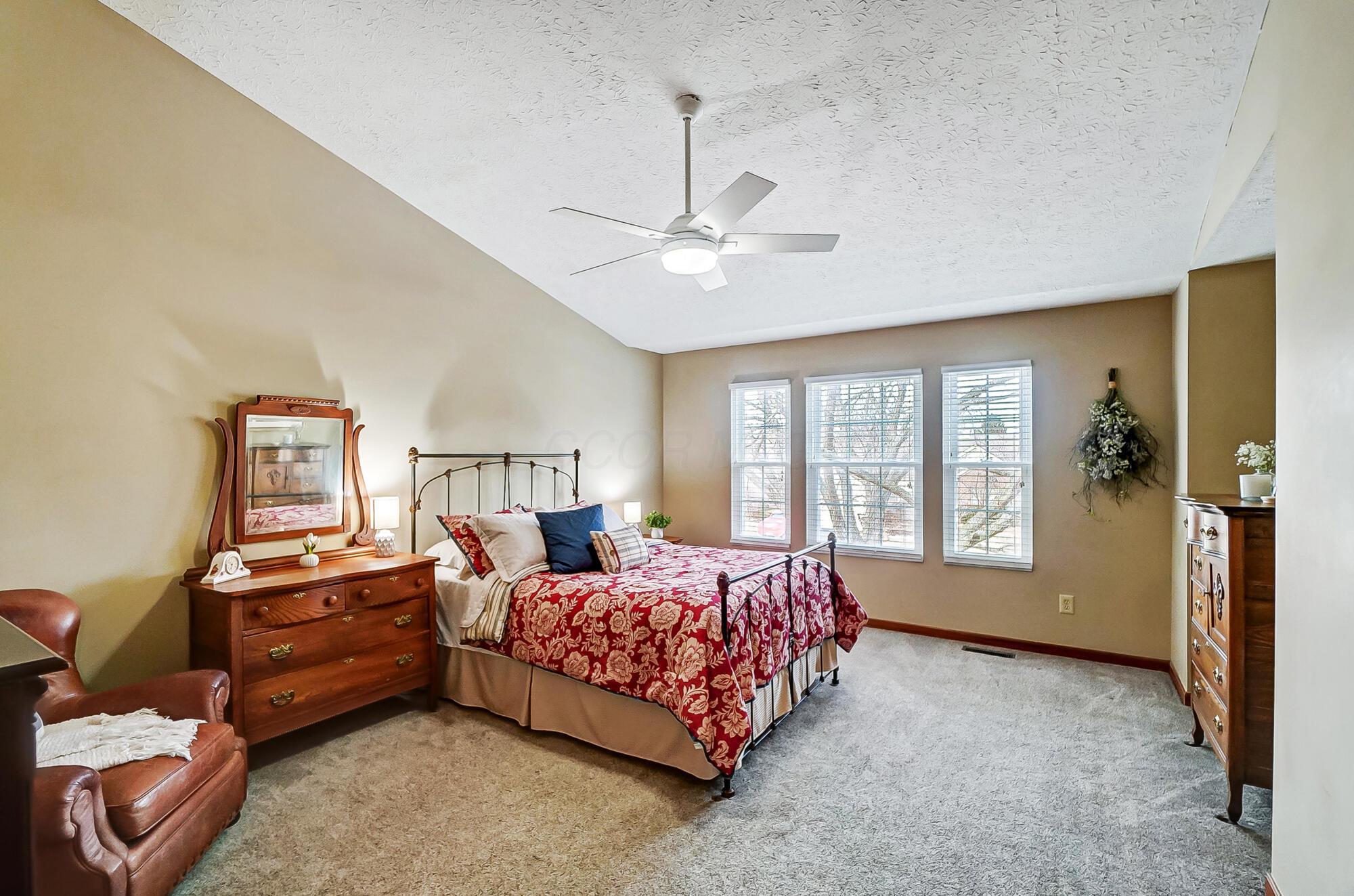 5337 Sutter Home Road Hilliard, OH 43026 - Photo 27 of 72 Owner's suite