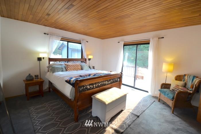 20829 Pugh Road Northeast Poulsbo, WA 98370 - Photo 8 of 25 Gallery Image 8