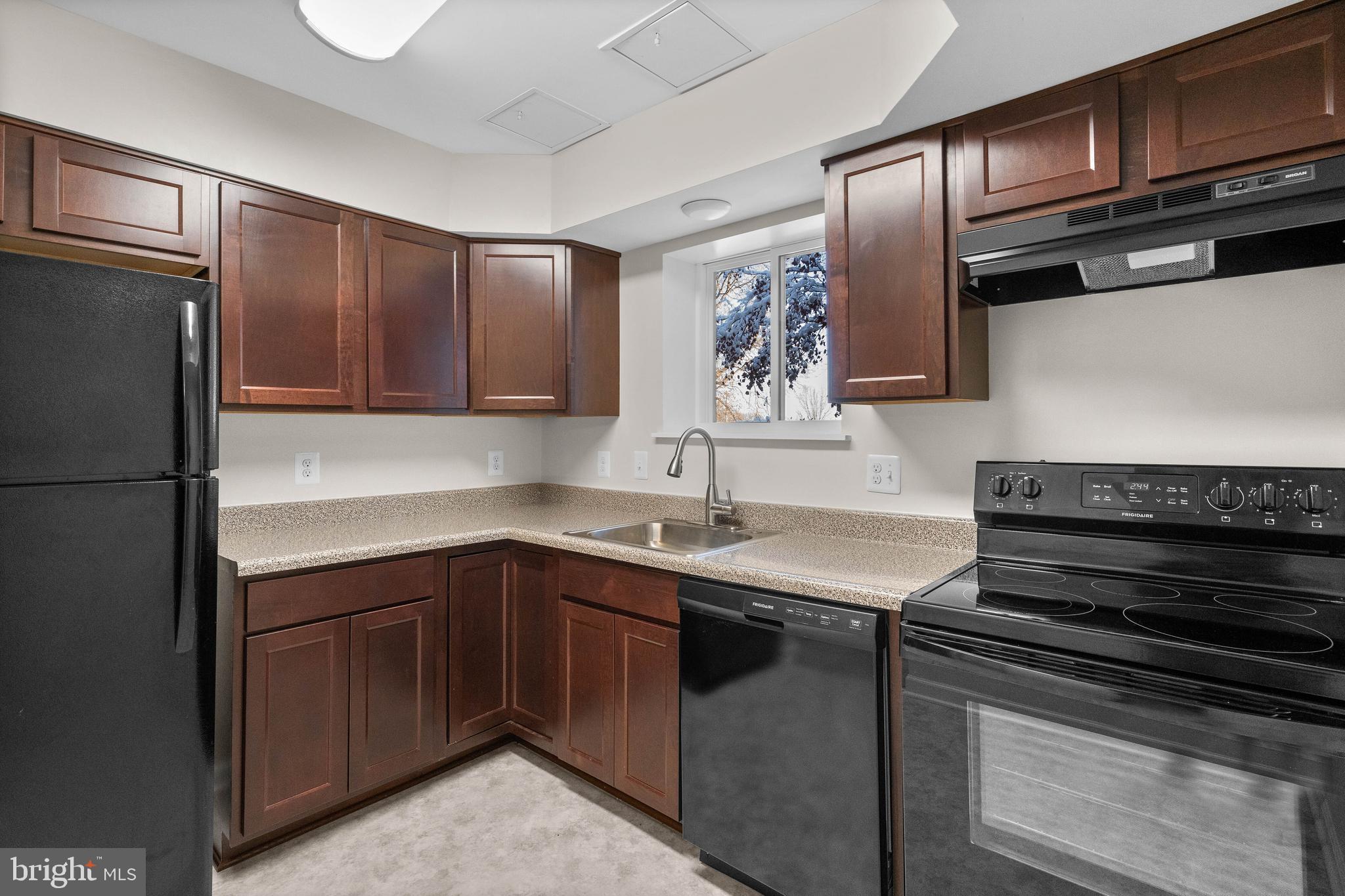 3216 Spartan Road, Unit 38 Olney, MD 20832 - Photo 11 of 26 Kitchen