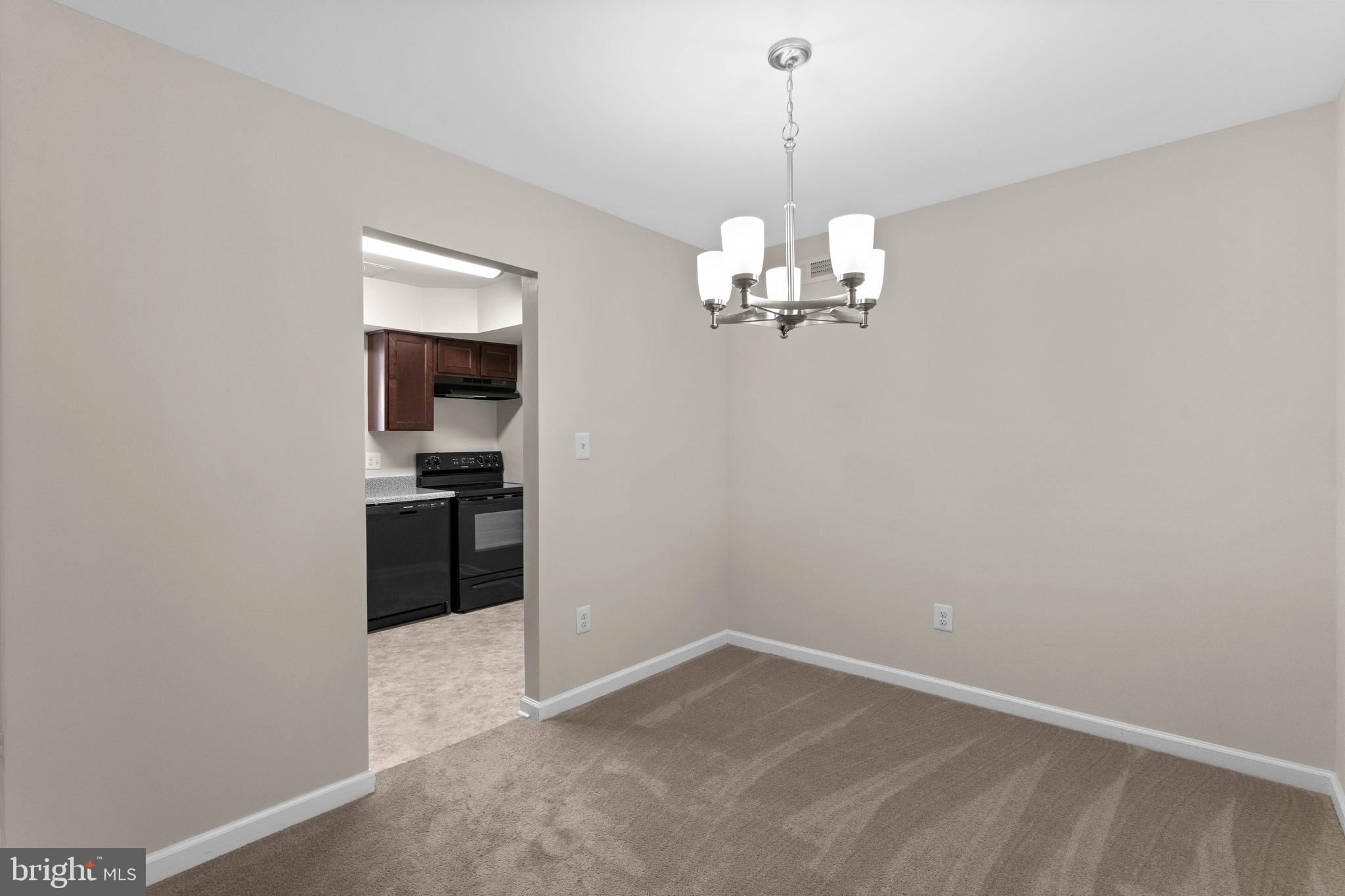 3216 Spartan Road, Unit 38 Olney, MD 20832 - Photo 8 of 26 Dining Room