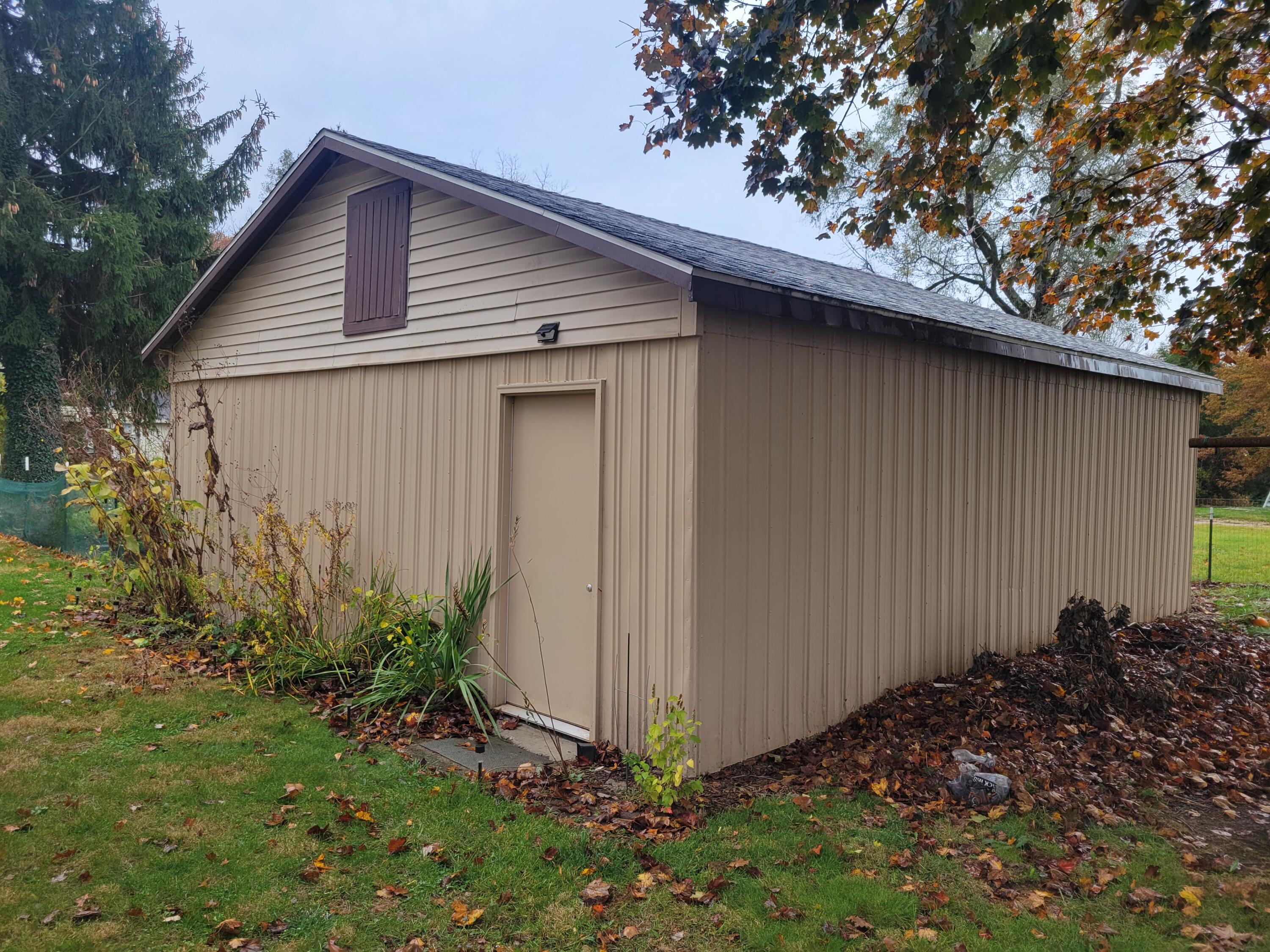 102 Elizabeth Street Kingsbury, IN 46350 - Photo 24 of 25 3000x2250