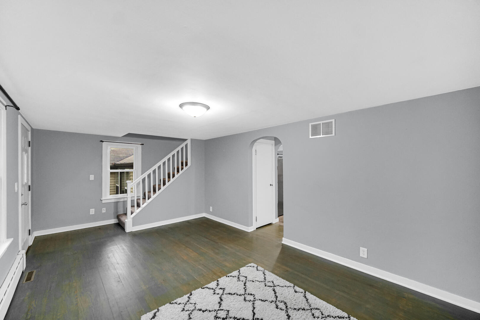 102 Elizabeth Street Kingsbury, IN 46350 - Photo 4 of 25 1620x1080