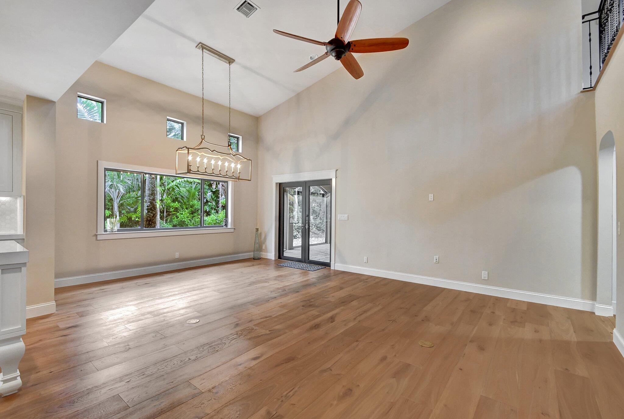 1099 Southwest 2nd Street Boca Raton, FL 33486 - Photo 19 of 47 Family Room