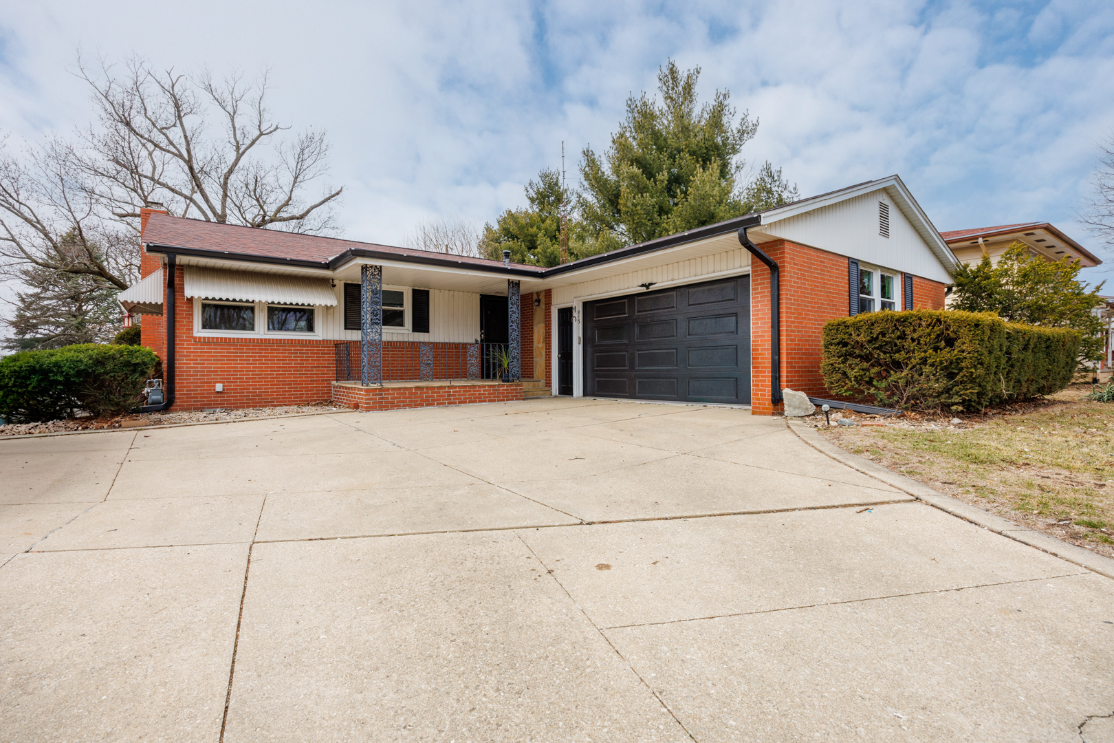 813 Highpoint Road Normal, IL 61761 - Photo 1 of 40