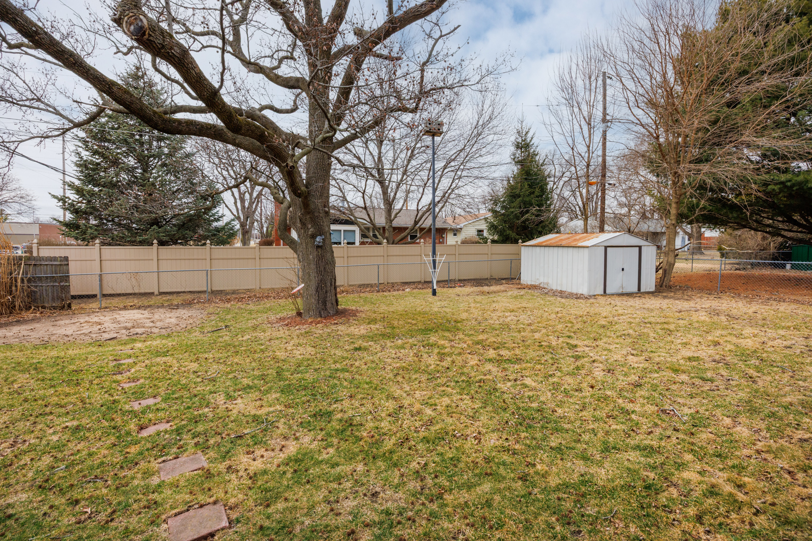 813 Highpoint Road Normal, IL 61761 - Photo 34 of 40
