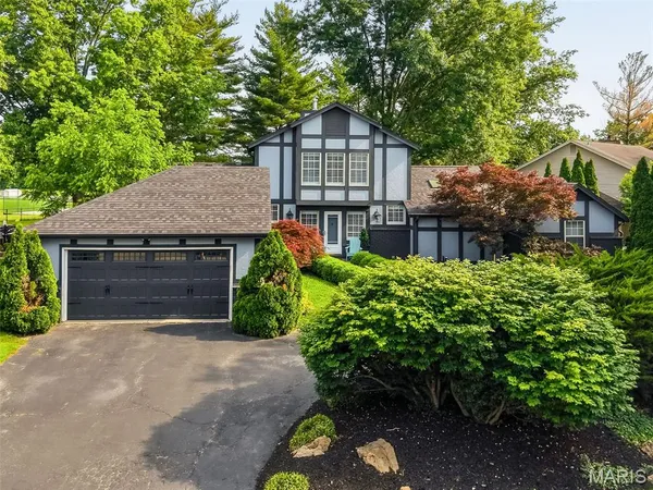 $599,900 | 14954 Claymont Estates Drive, Chesterfield, MO 63017