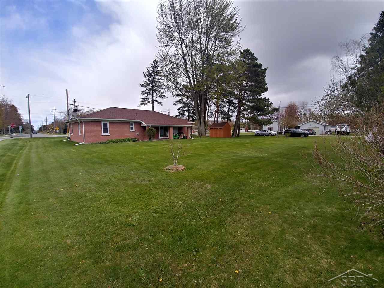 16495 Gratiot Road Hemlock, MI 48626 - Photo 3 of 13
