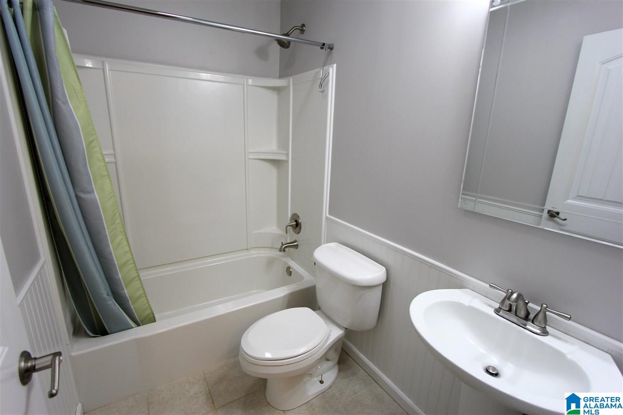 607 Jay Street Oxford, AL 36203 - Photo 9 of 47