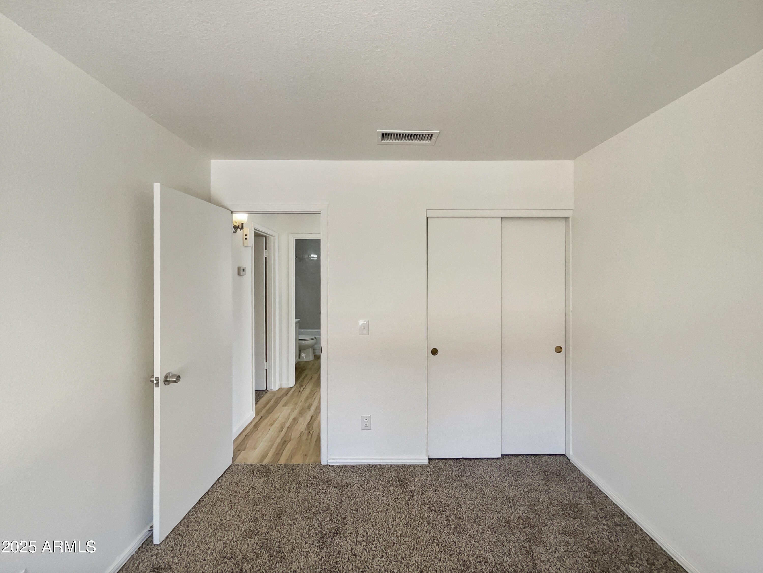 1739 East Carter Road Phoenix, AZ 85042 - Photo 13 of 18 listing_11