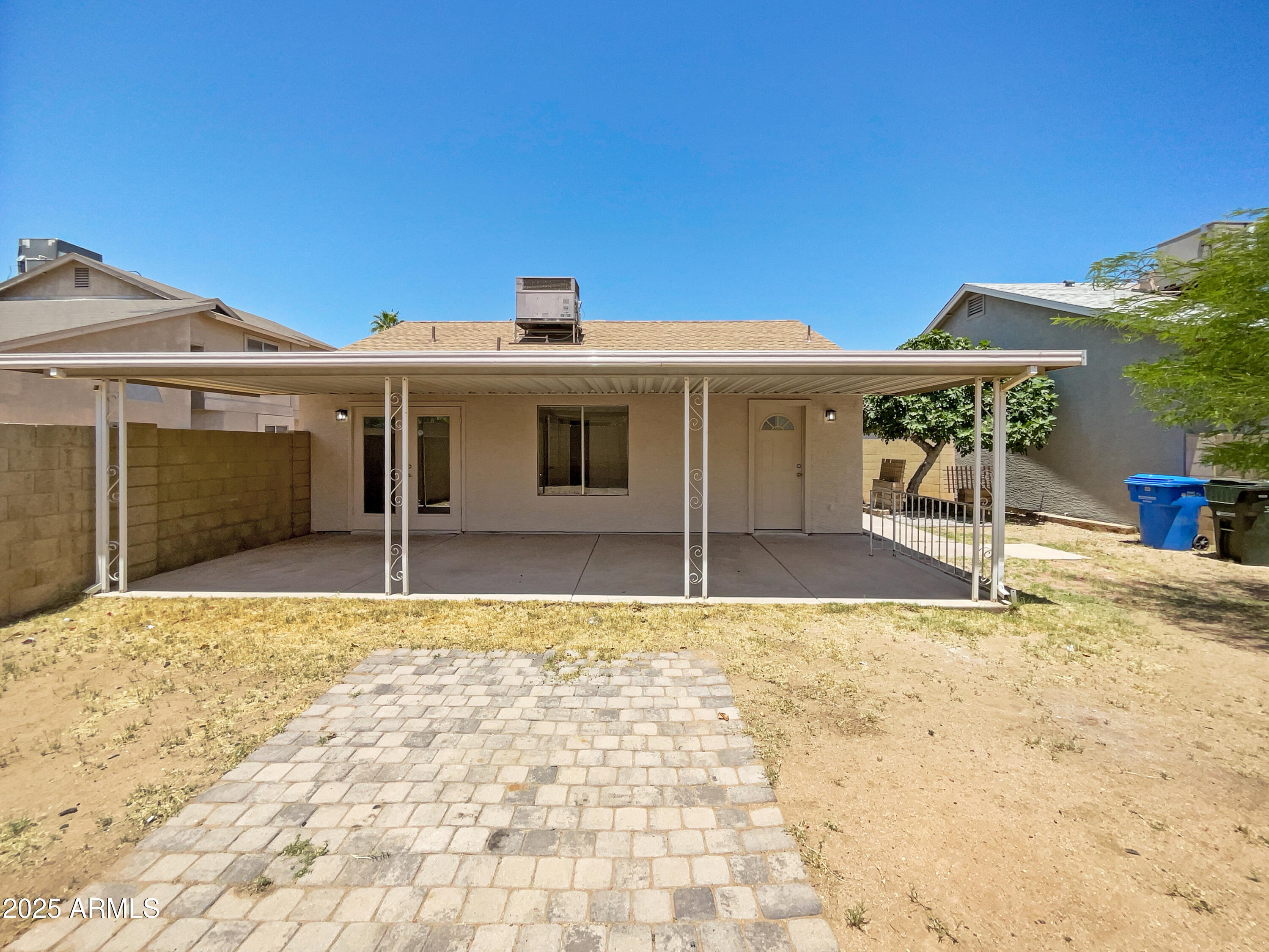 1739 East Carter Road Phoenix, AZ 85042 - Photo 8 of 18 listing_16