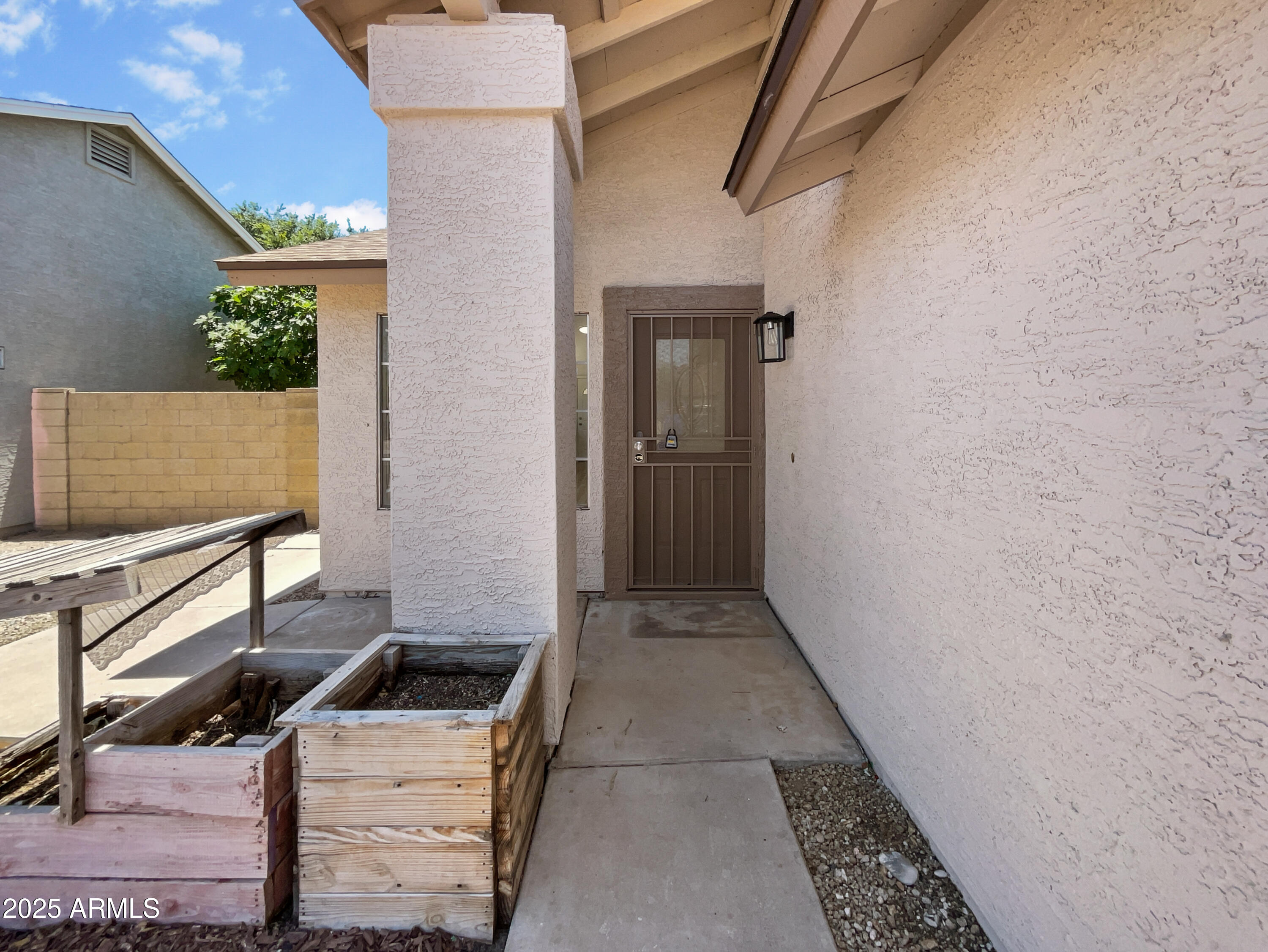 1739 East Carter Road Phoenix, AZ 85042 - Photo 10 of 18 listing_1