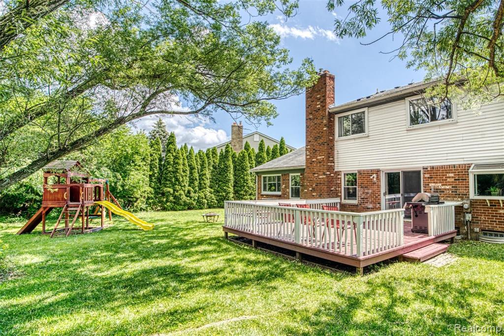 949 Homestead Court Rochester Hills, MI 48309 - Photo 32 of 39