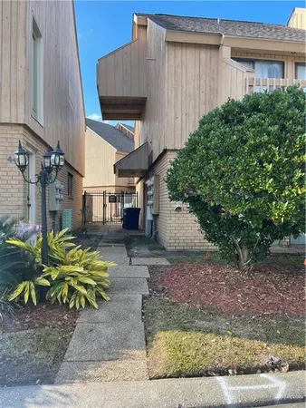 $85,000 | 51 Ormond Place, Unit 51, Destrehan, LA 70047