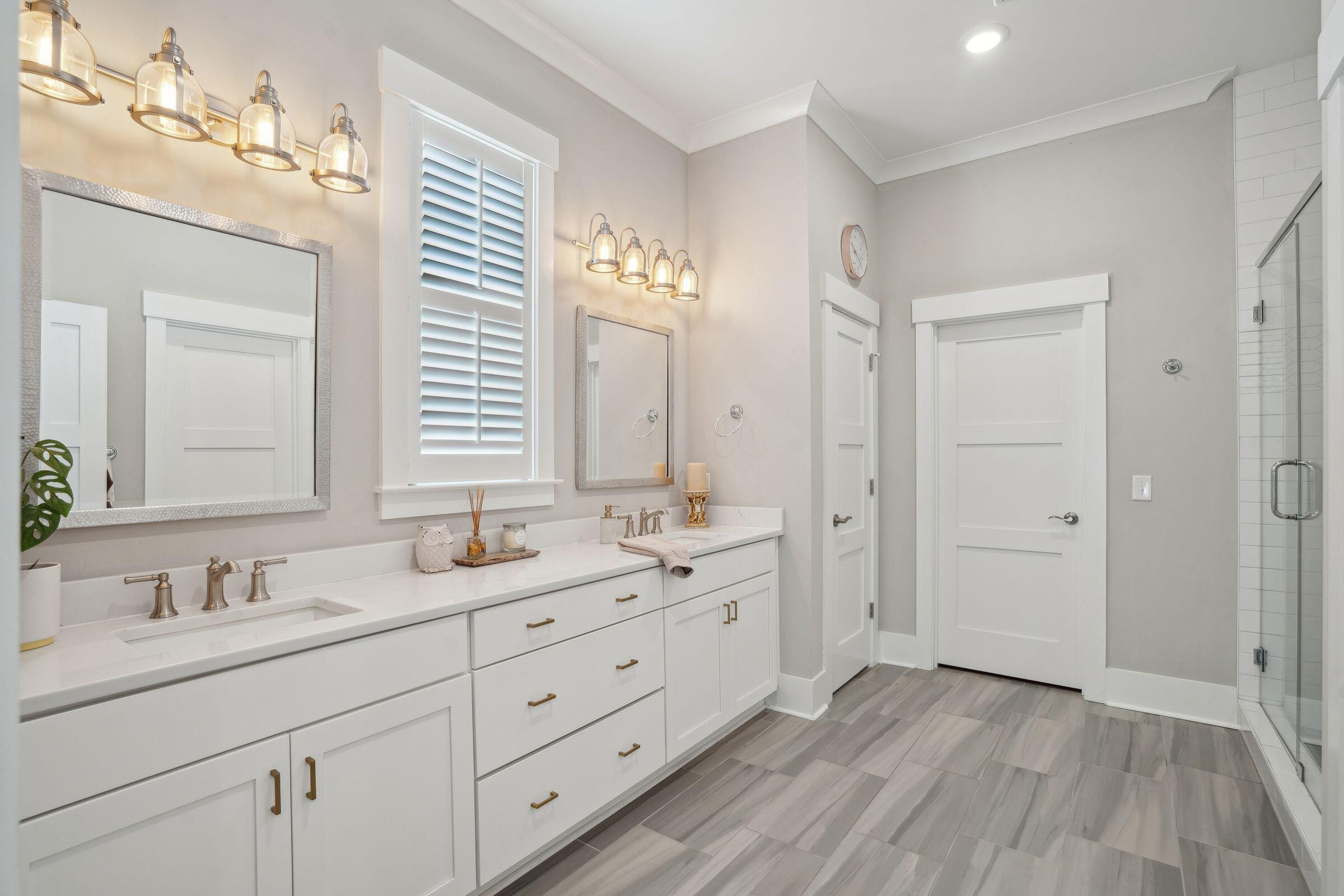 184 Clearblue Loop Summerville, SC 29486 - Photo 26 of 83 Primary Bath