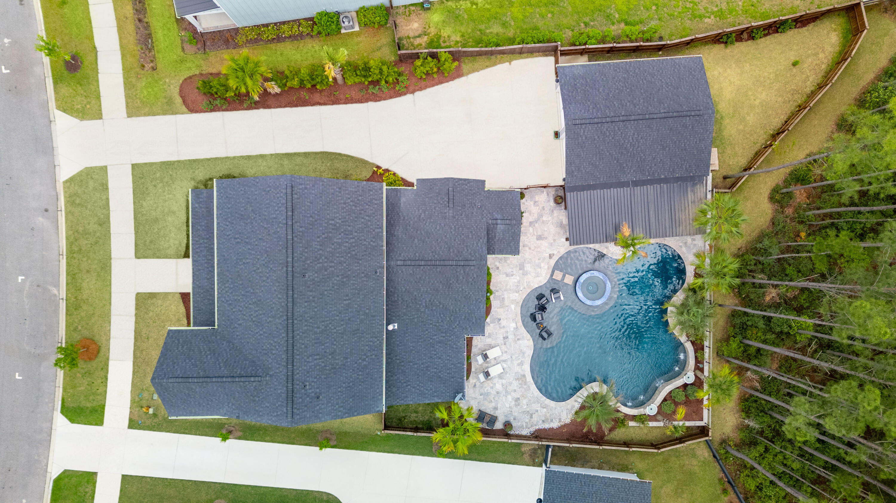 184 Clearblue Loop Summerville, SC 29486 - Photo 3 of 83 Estate Sized Lot!