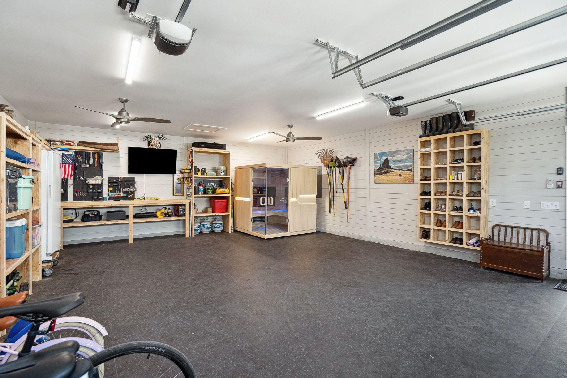 184 Clearblue Loop Summerville, SC 29486 - Photo 55 of 83 Climate Controlled