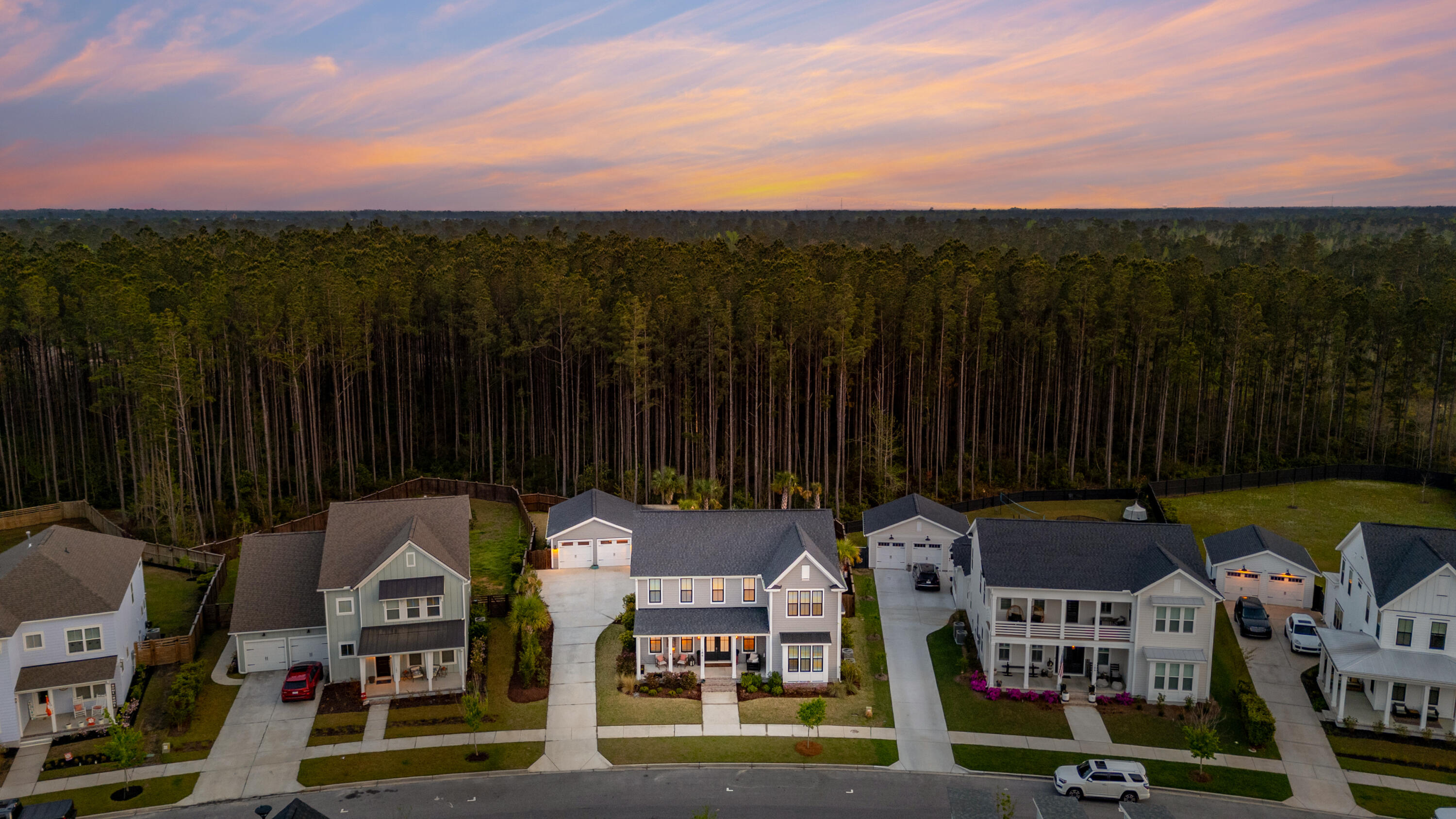 184 Clearblue Loop Summerville, SC 29486 - Photo 7 of 83 Privacy