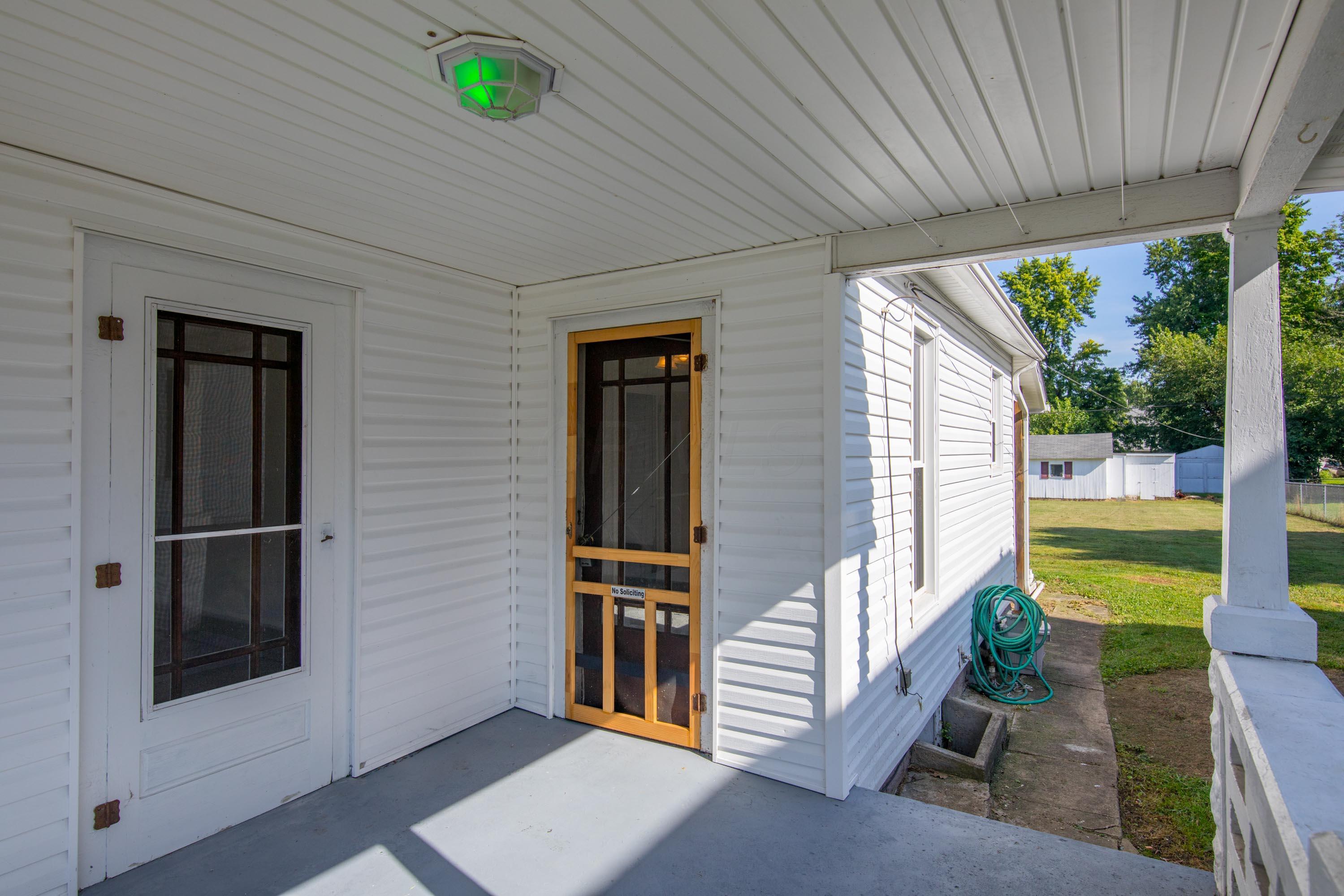 60 Riley Street Newark, OH 43055 - Photo 4 of 43 Gallery Image 4