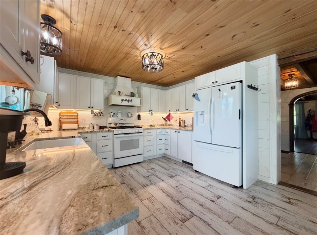 291 Camp Road Pittsfield, NY 13411 - Photo 5 of 50 Gallery Image 5