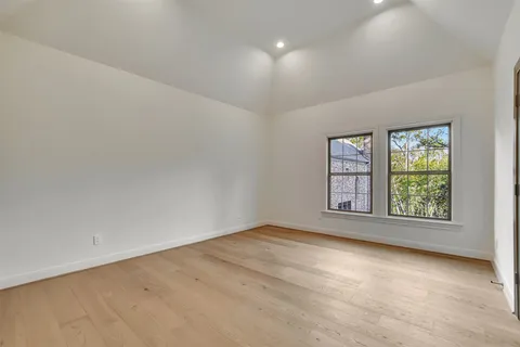 $2,000,000 | 74 Briar Hollow Lane, Houston, TX 77027