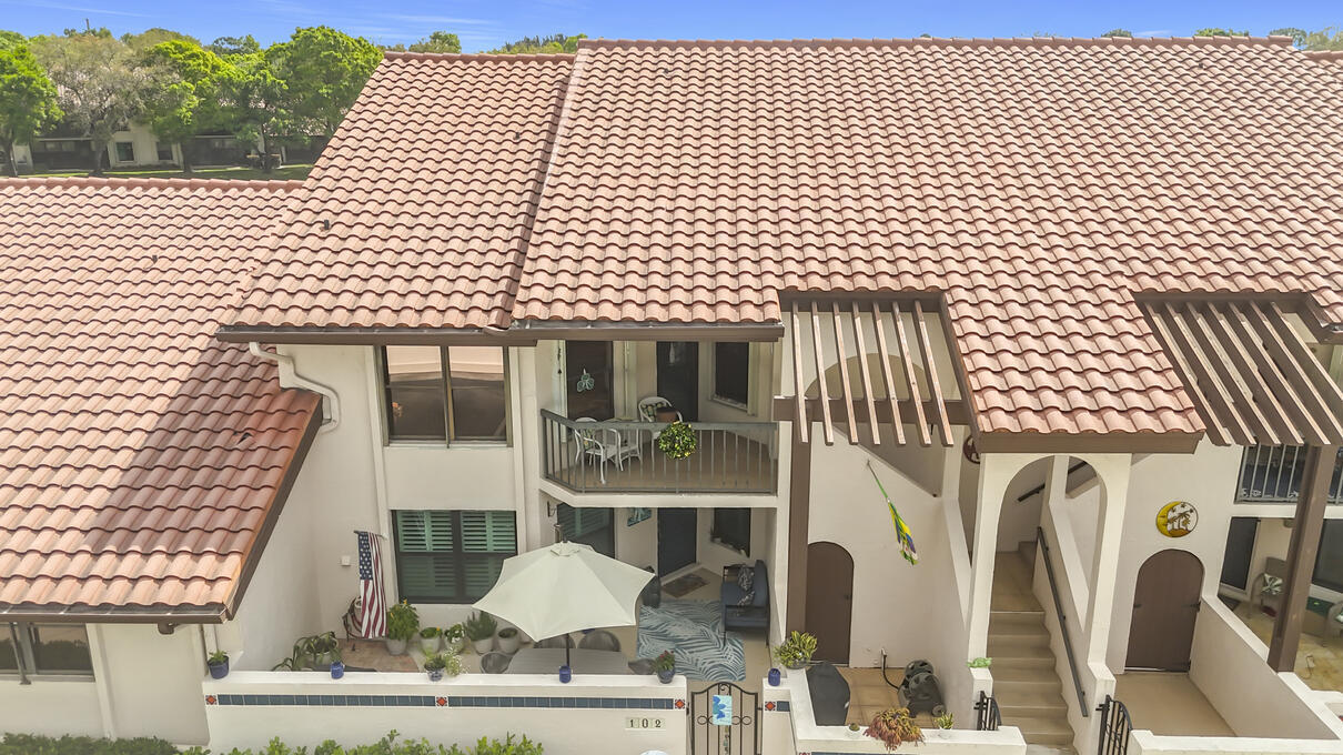 3410 Southeast Martinique Trace, Unit 102 Stuart, FL 34997 - Photo 2 of 32 2