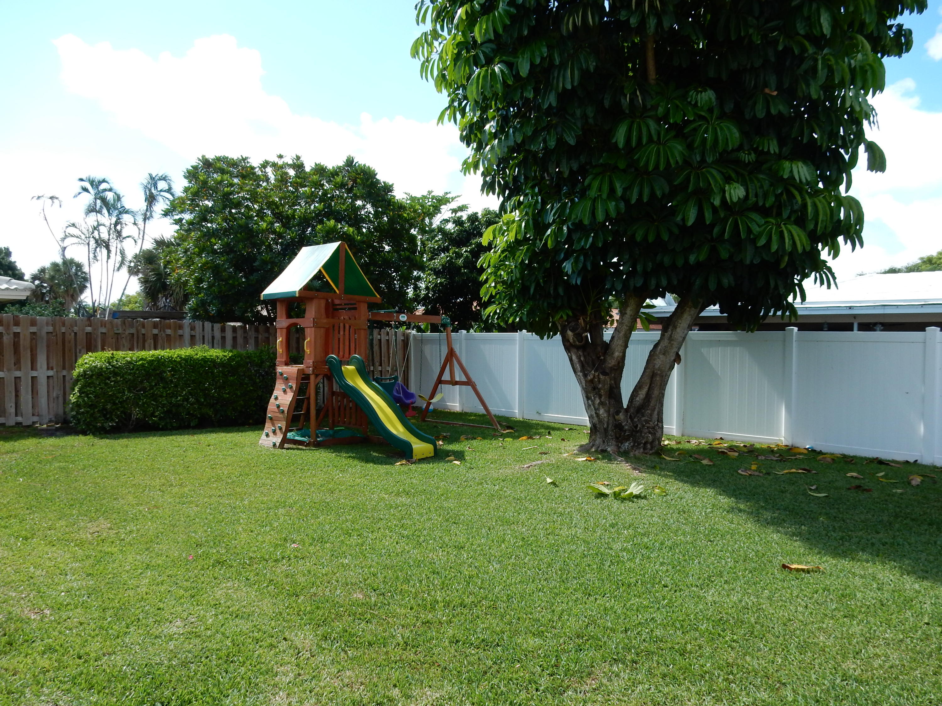 1398 Southwest 13th Drive Boca Raton, FL 33486 - Photo 21 of 23 Totally fenced yard!