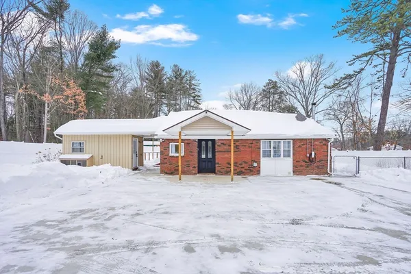 $370,000 | 288 Buck Pond Road, Westfield, MA 01085