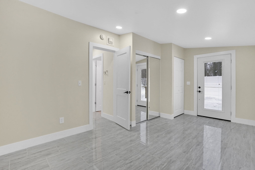 288 Buck Pond Road Westfield, MA 01085 - Photo 17 of 38