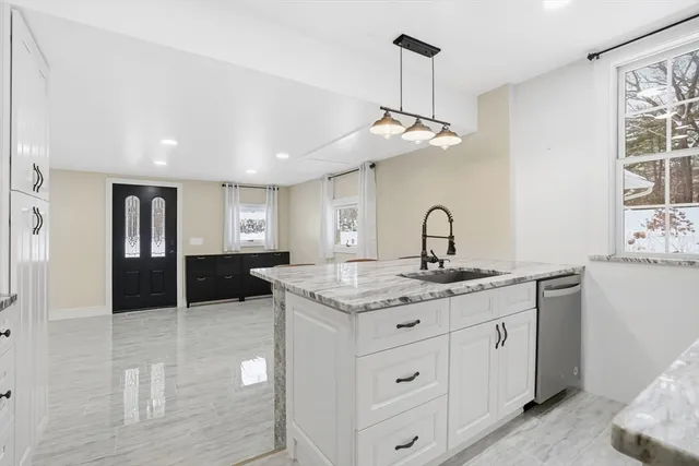 $370,000 | 288 Buck Pond Road, Westfield, MA 01085