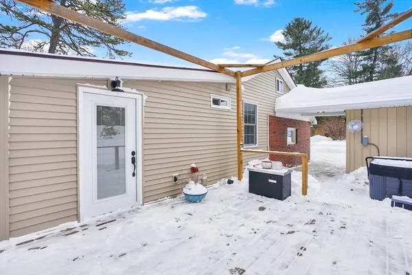 $370,000 | 288 Buck Pond Road, Westfield, MA 01085