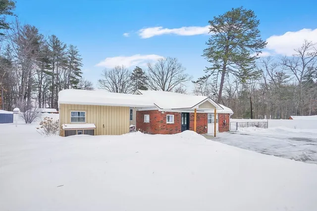 $370,000 | 288 Buck Pond Road, Westfield, MA 01085