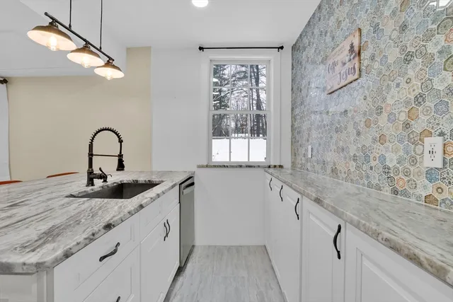 $370,000 | 288 Buck Pond Road, Westfield, MA 01085