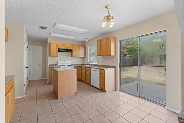 $1,900 | 716 Camp Fire Trail, Pflugerville, TX 78660