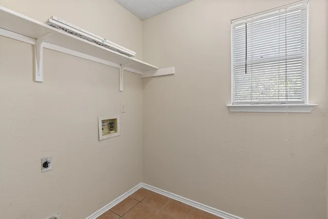 $1,900 | 716 Camp Fire Trail, Pflugerville, TX 78660