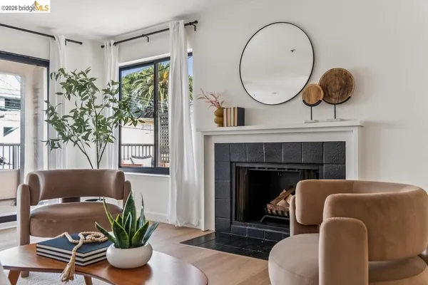 $525,000 | 322 Hanover Avenue, Unit 212, Oakland, CA 94606