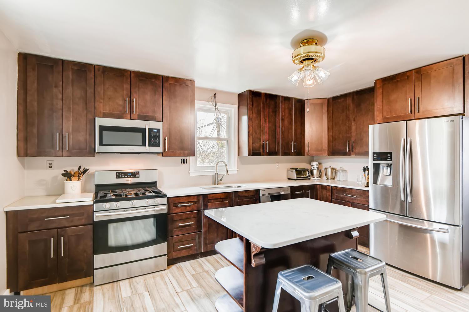 1931 Beverly Road Baltimore, MD 21228 - Photo 3 of 25 Updated Kitchen