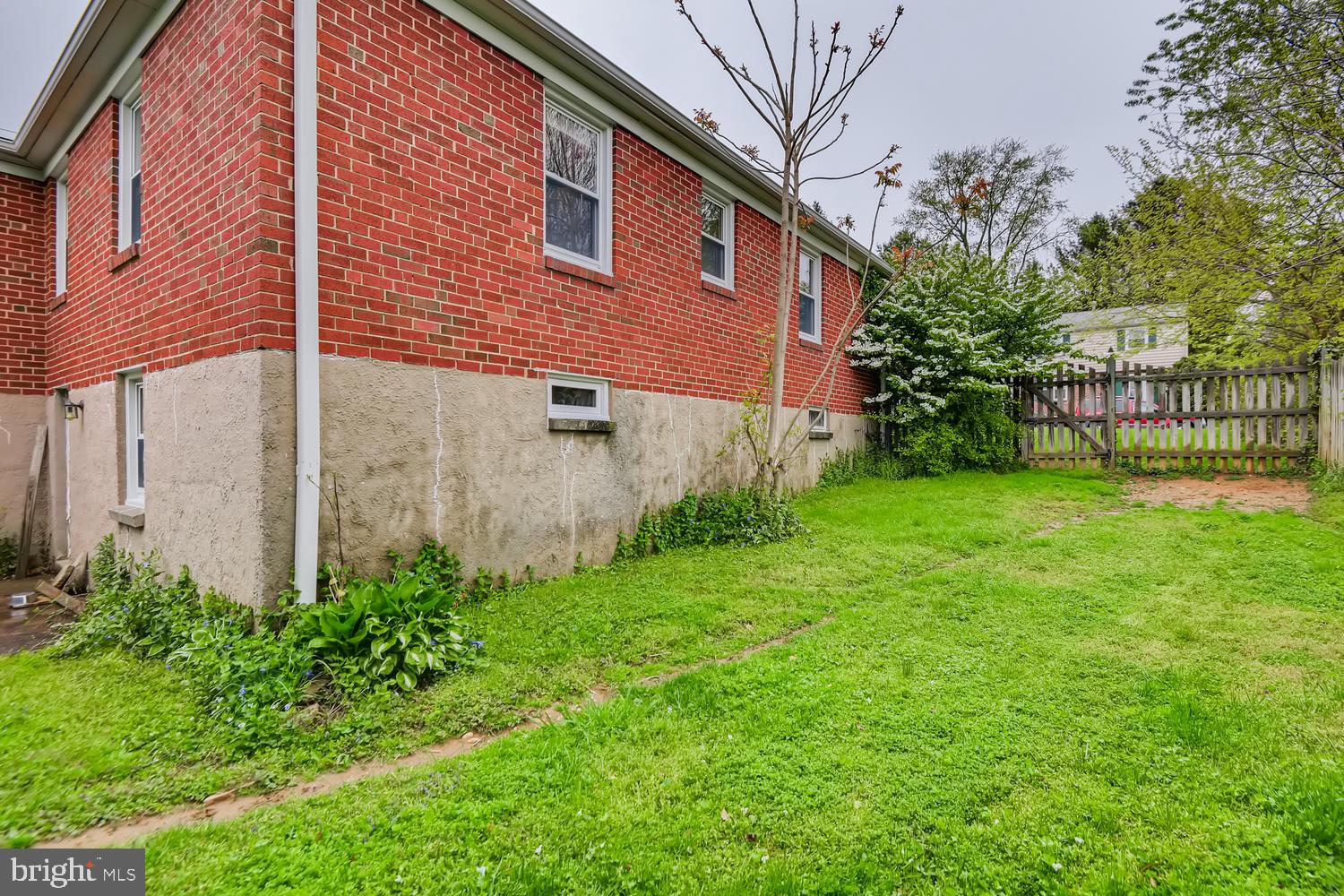 1931 Beverly Road Baltimore, MD 21228 - Photo 22 of 25 Backyard