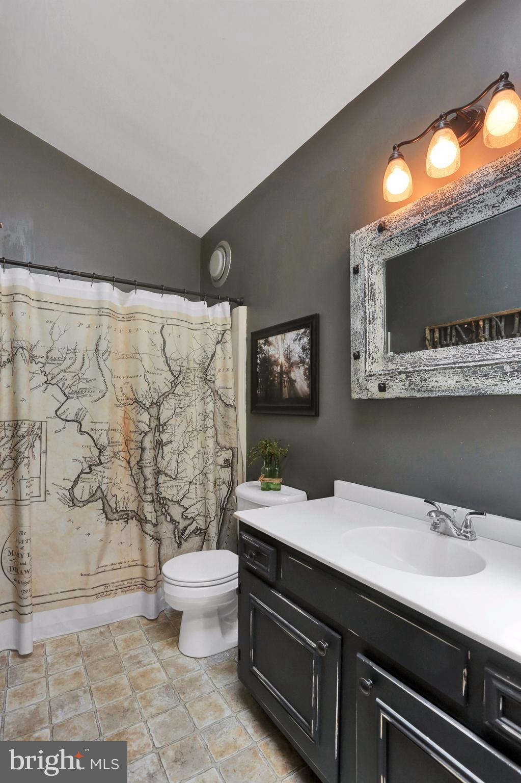 2107 Michael Road Myersville, MD 21773 - Photo 19 of 30 Bath