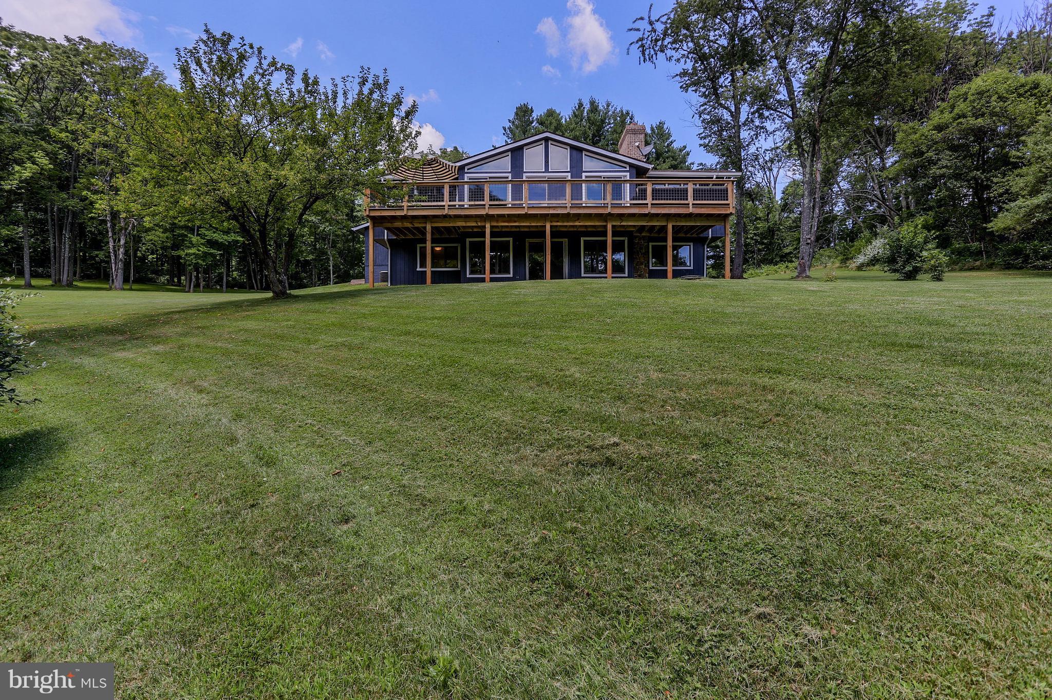 2107 Michael Road Myersville, MD 21773 - Photo 5 of 30 Exterior (Rear)