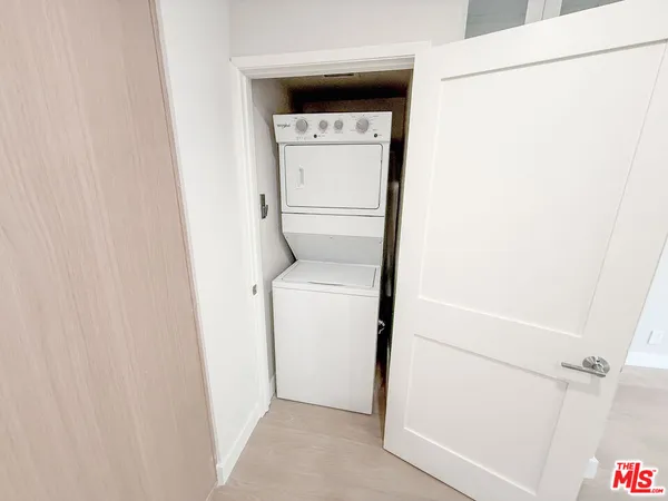 $3,695 | 1117 South Bedford Street, Unit 101, Los Angeles, CA 90035