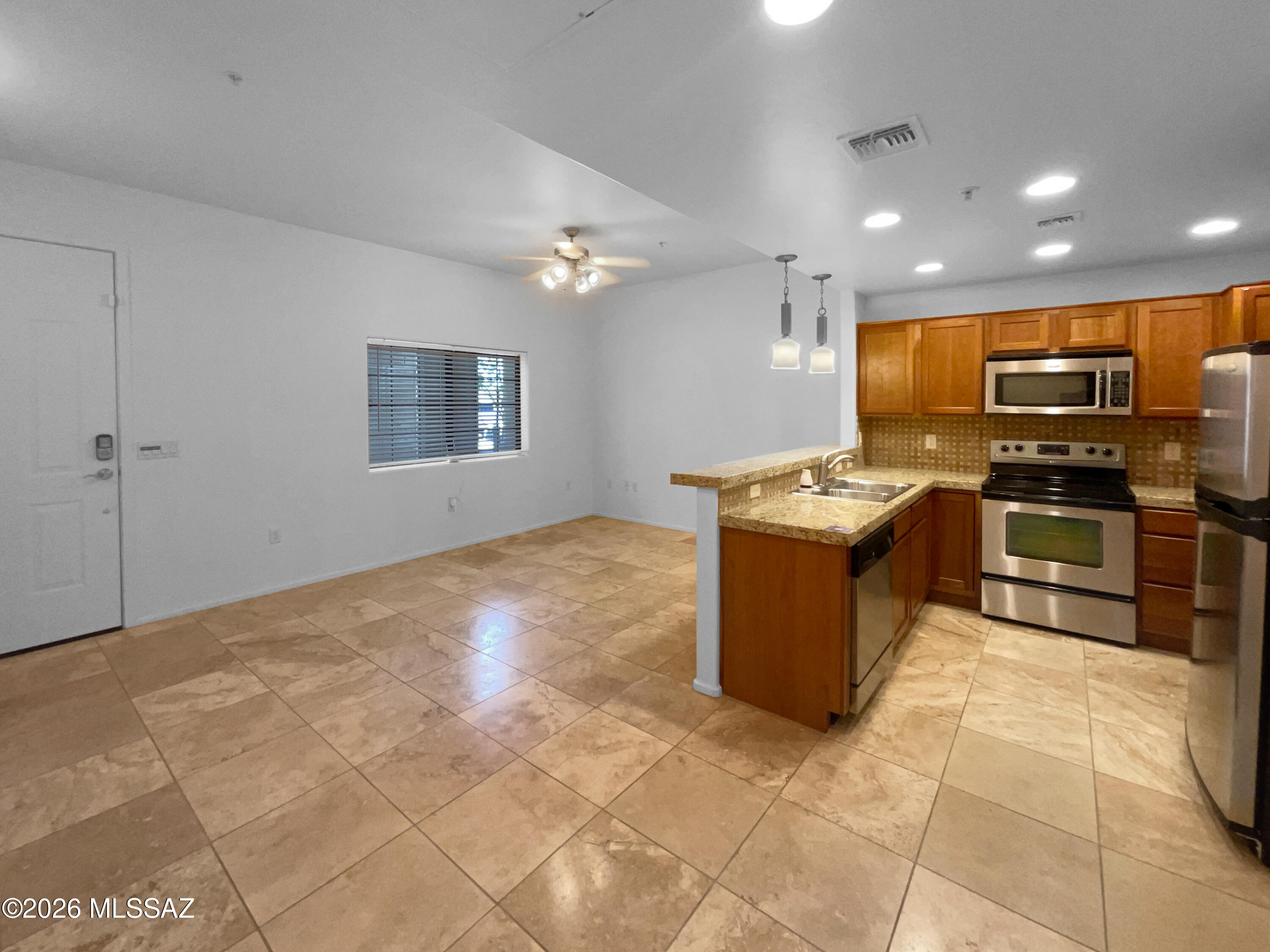 2016 East River Road, Unit 101 Tucson, AZ 85718 - Photo 7 of 15 processed-photo-3 (2)