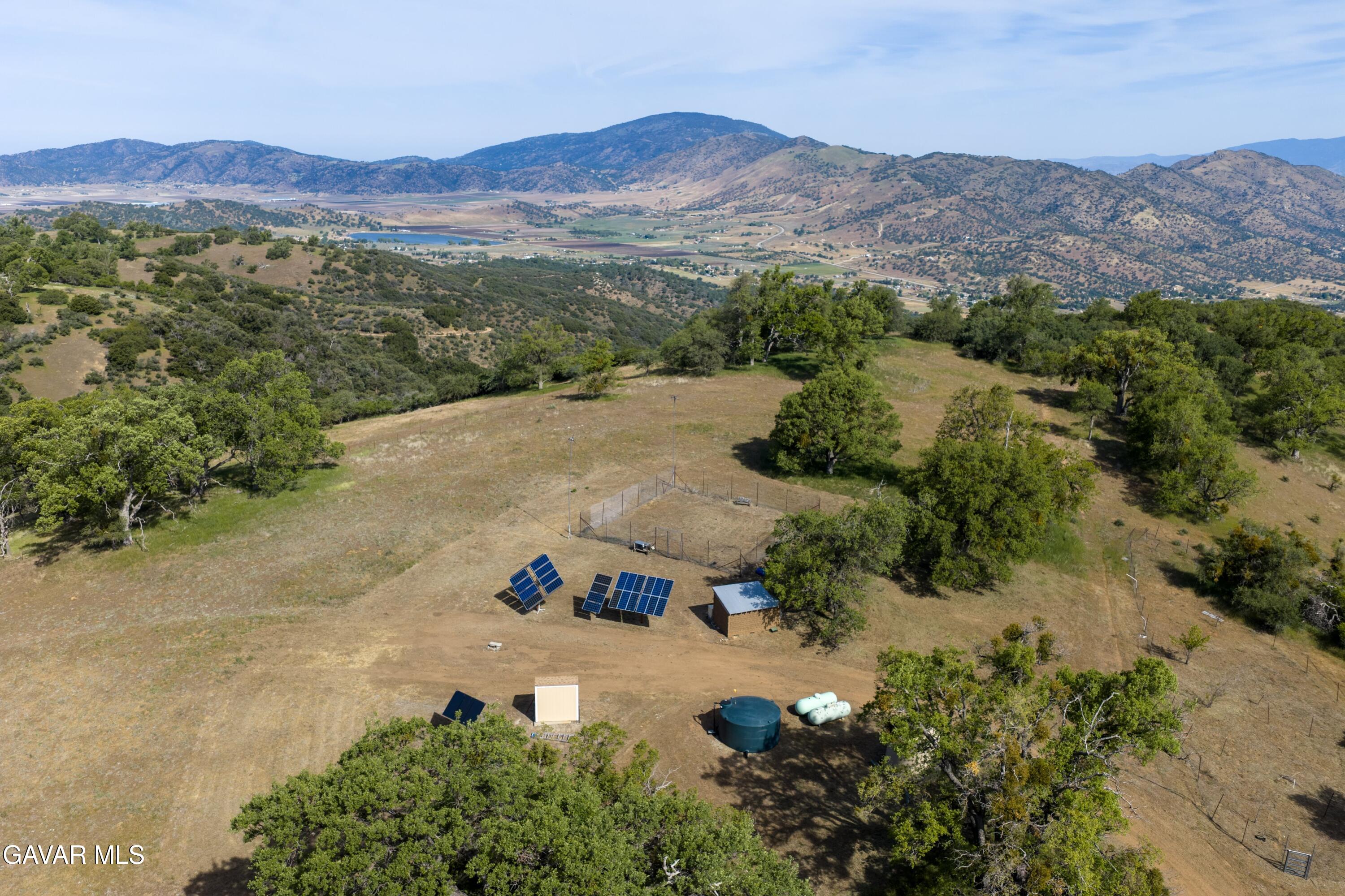 18073 Water Canyon Road Tehachapi, CA 93561 - Photo 26 of 49 26-DJI_20260502093954_0154_D-HDR