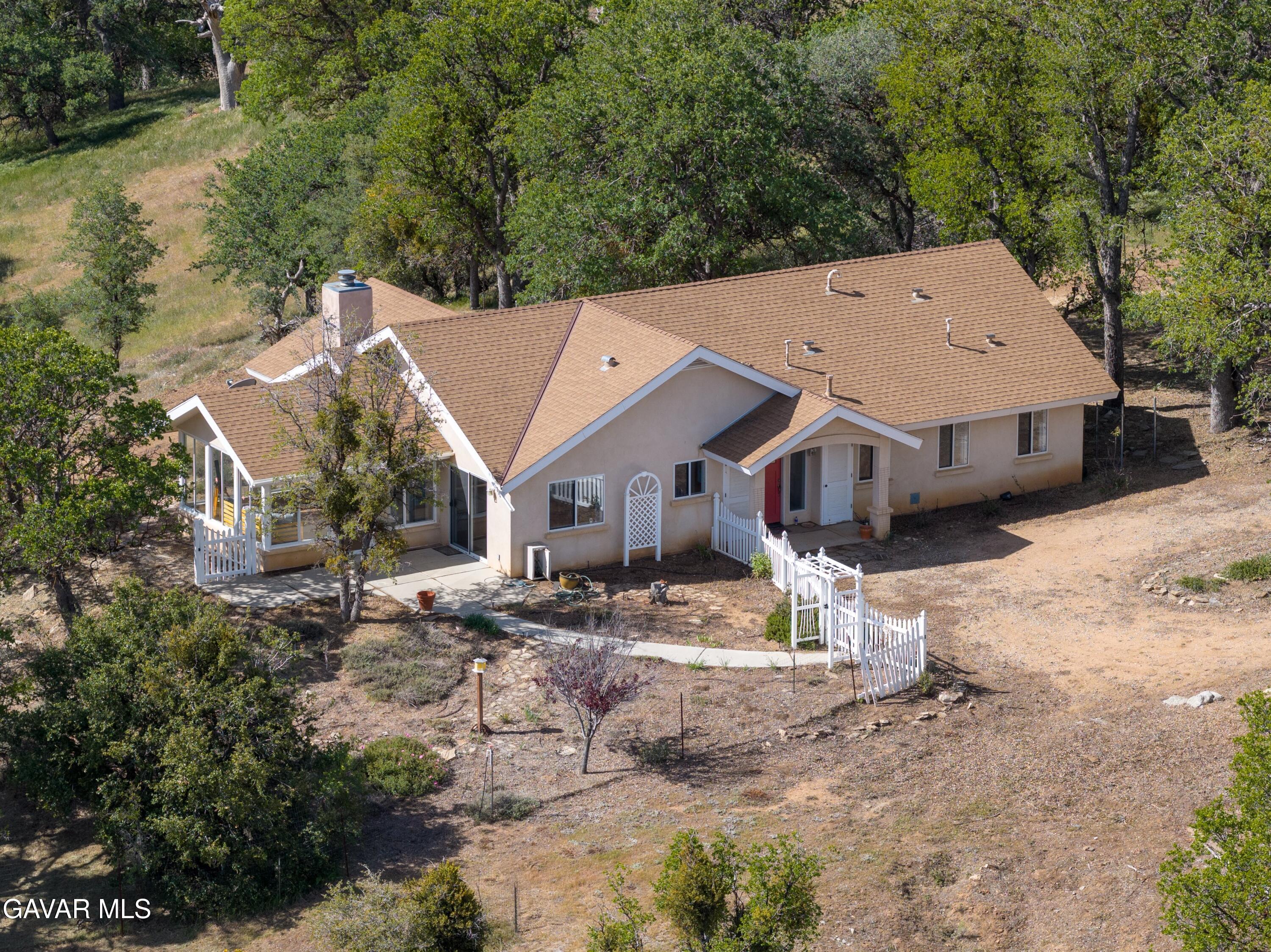 18073 Water Canyon Road Tehachapi, CA 93561 - Photo 29 of 49 45-DJI_20260502095024_0214_D-HDR