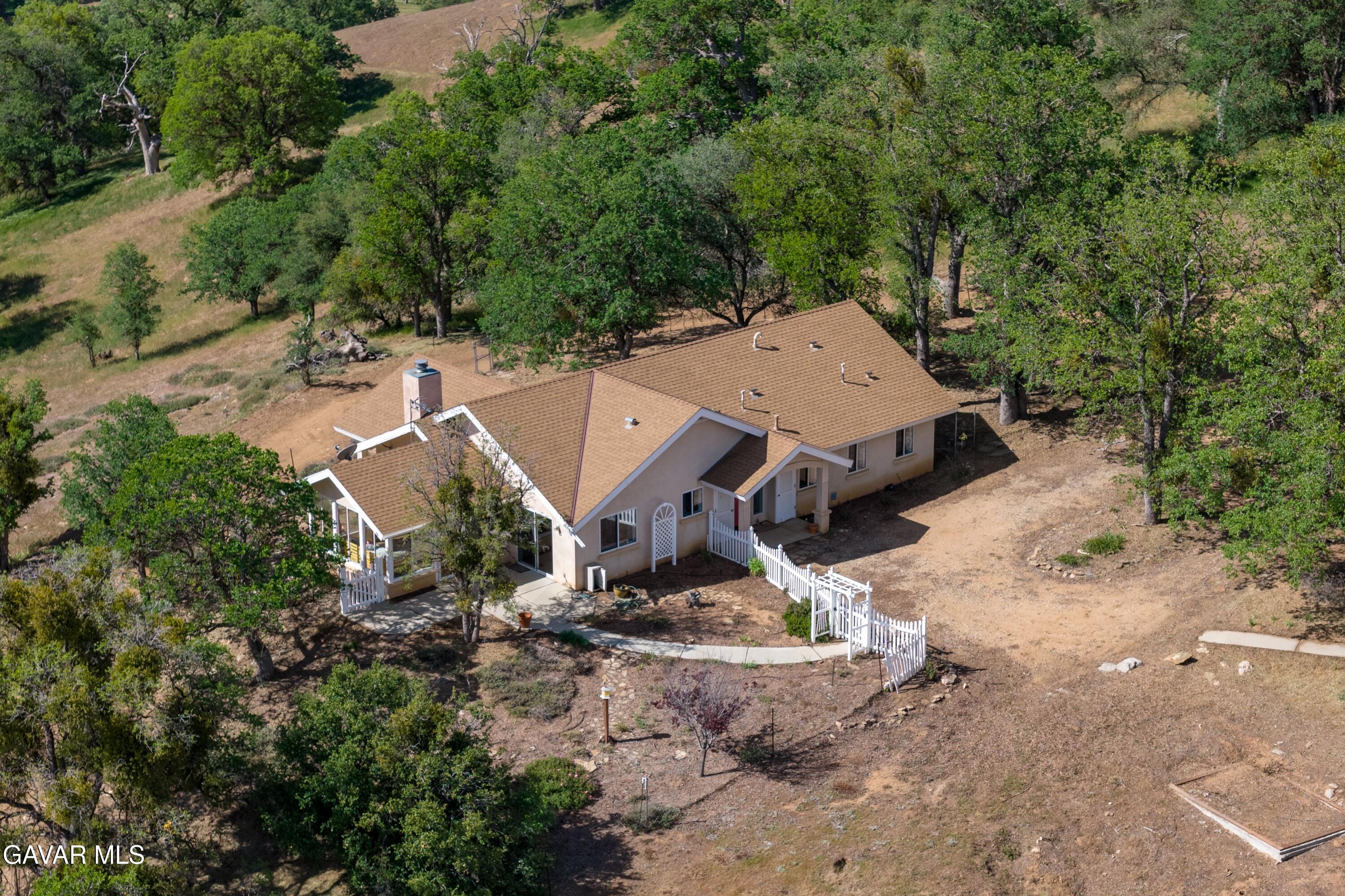 18073 Water Canyon Road Tehachapi, CA 93561 - Photo 30 of 49 44-DJI_20260502094951_0211_D-HDR