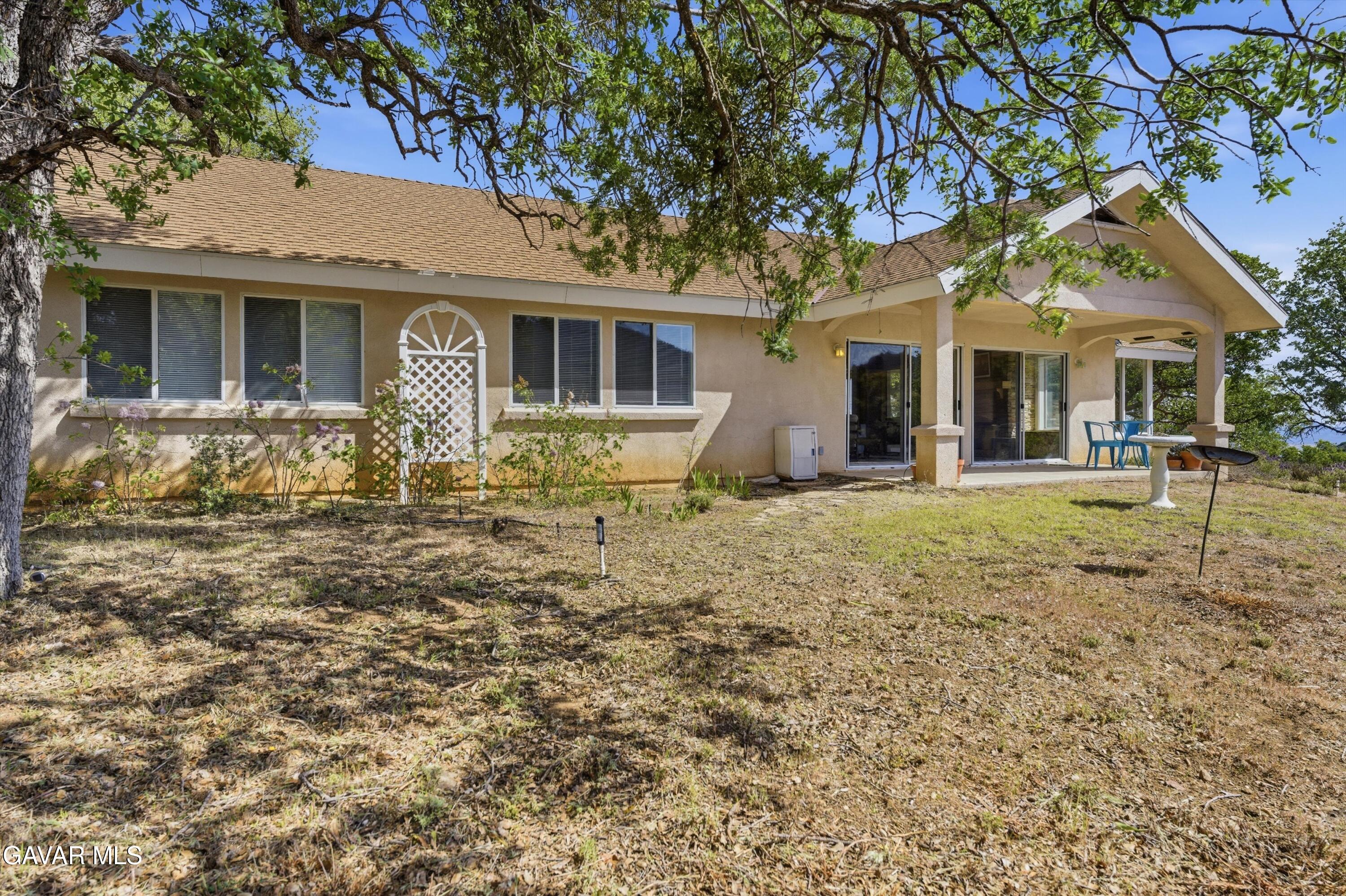 18073 Water Canyon Road Tehachapi, CA 93561 - Photo 4 of 49 03-JYP03907